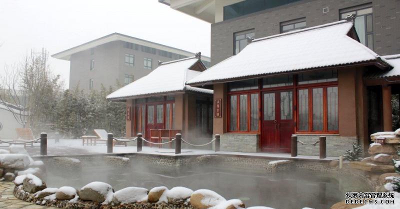 艾山温泉是室内的还是室外的_艾山温泉门票价格_艾山温泉