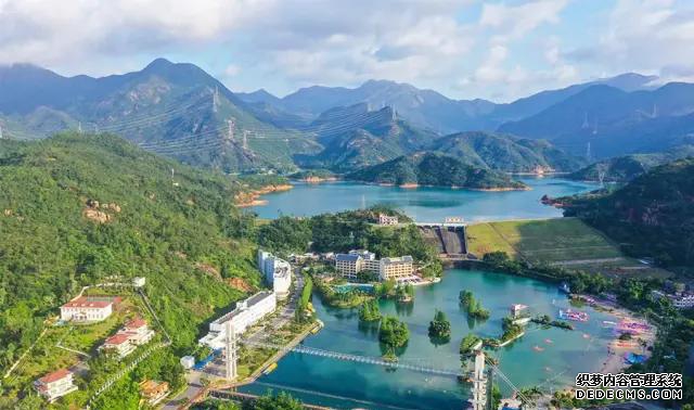 江门古兜温泉月湖居，奢享双料温泉