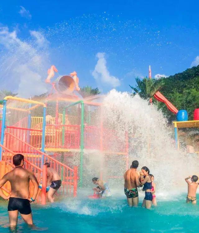 奇洞温泉_温泉古迹_温泉山洞