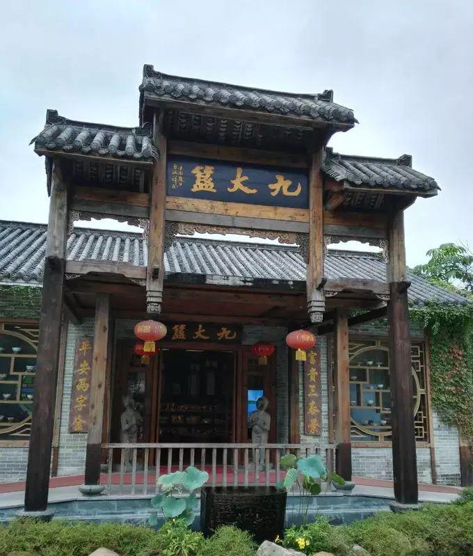 温泉洞怎么去_奇洞温泉_温泉山洞