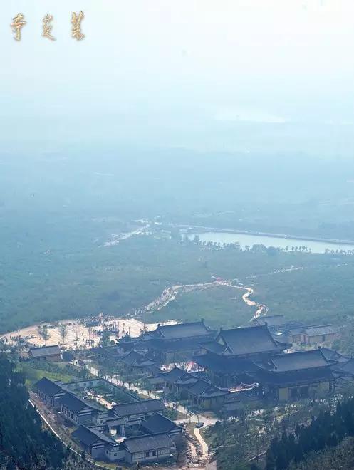 温泉龙山海拔_龙山温泉_温泉龙山的风
