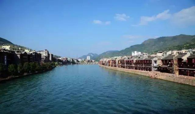 石阡佛顶山温泉酒店_石阡温泉_石阡佛顶山温泉小镇
