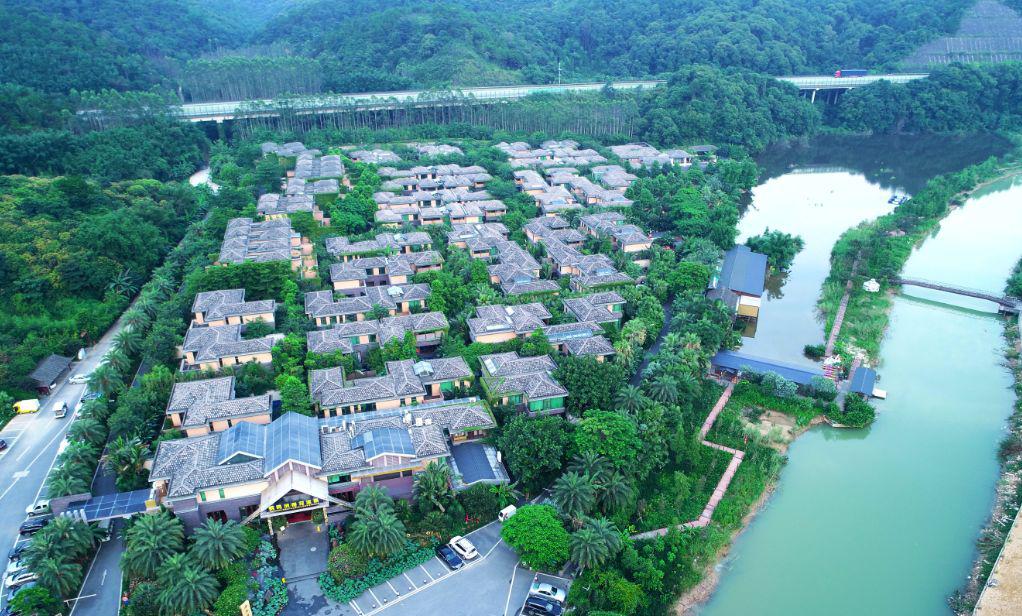 温泉龙山海拔_龙山温泉_温泉龙山矿坑