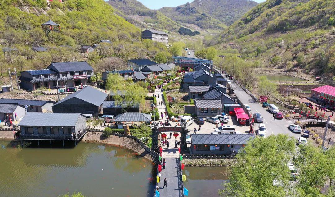 象牙山温泉是谁挖出来的_象牙山温泉度假村视频_象牙山温泉