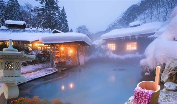 山湖温泉_山湖温泉别墅区_山湖温泉票价