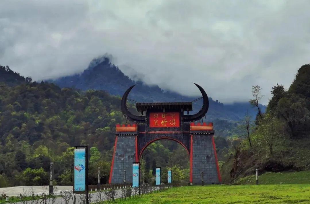 灵秀温泉有室内泡吗_灵秀温泉_灵秀温泉是天然温泉吗