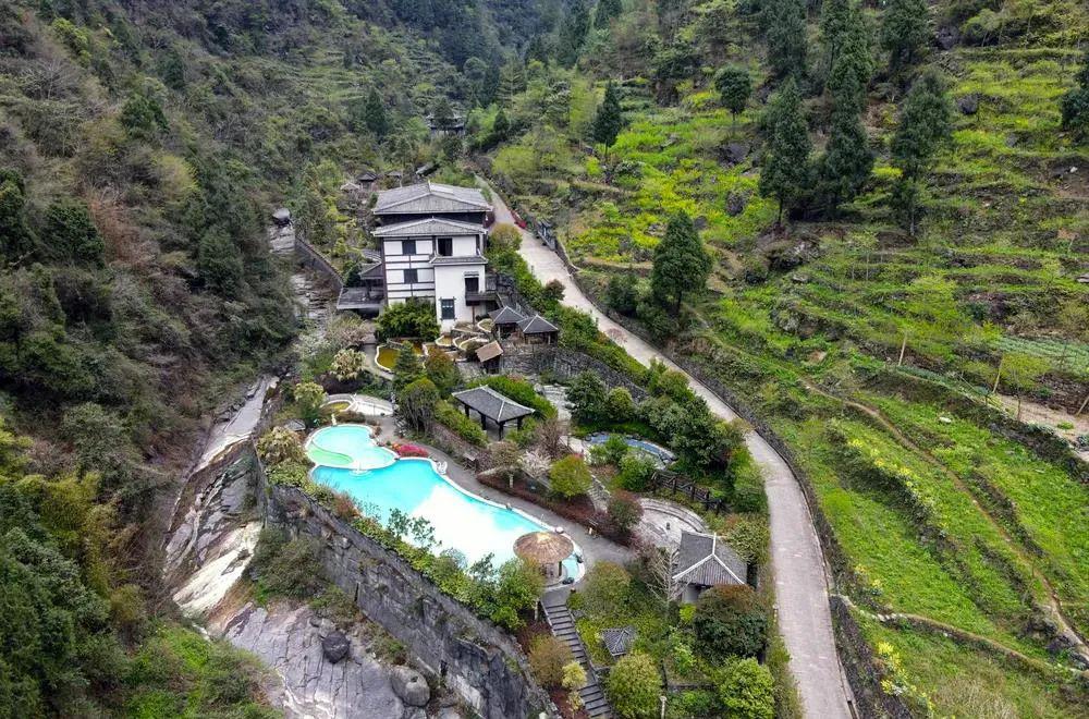 灵秀温泉有室内泡吗_灵秀温泉_灵秀温泉是天然温泉吗