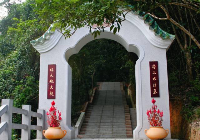 小汤山温泉_小汤山龙脉温泉电话_小汤山玫瑰温泉酒店