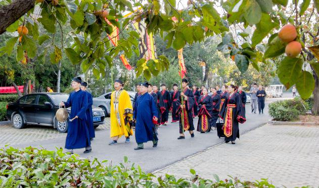 观唐温泉是什么水_观唐温泉需要带泳衣吗_观唐温泉