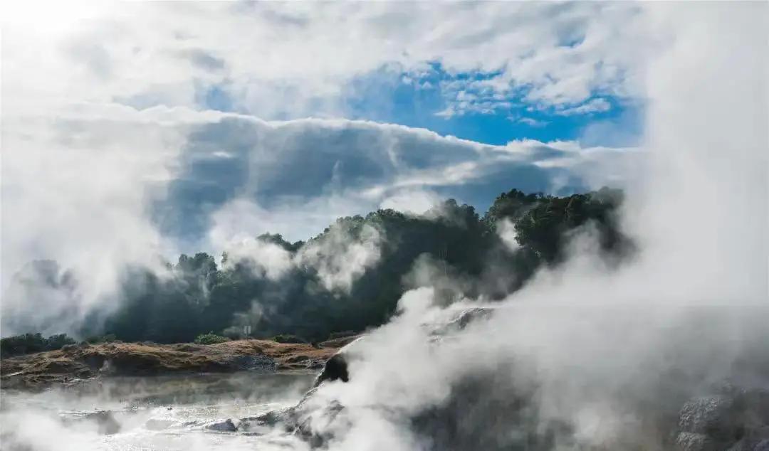 温泉汤山温泉哪家最好_温泉汤山紫清湖温泉门票_汤山温泉