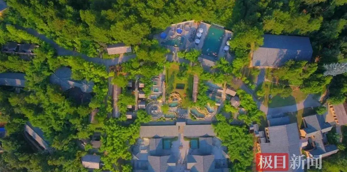 咸宁温泉_温泉咸宁车站图片全景_温泉咸宁沃尔玛古茗