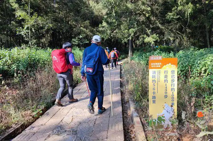 安宁温泉_安宁温泉房间带私人泡池_安宁温泉酒店