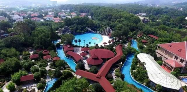 金孔雀温泉_金孔雀泡温泉_金孔雀温泉有高档池吗