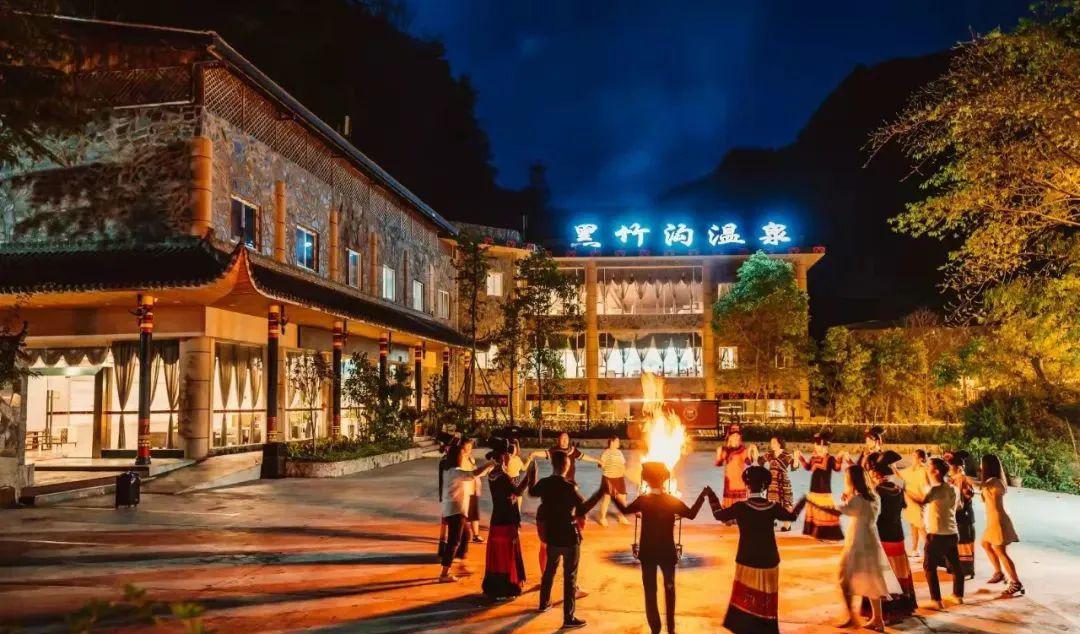 峨眉山的温泉酒店_峨眉山源头温泉_峨眉山温泉