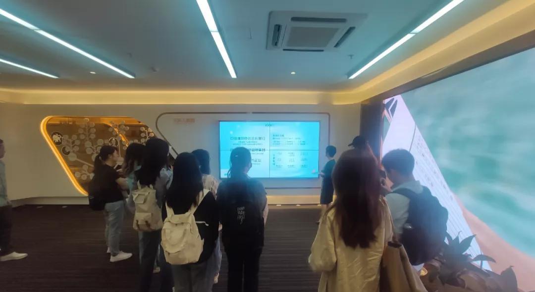 华南师范大学师生到访天沐集团总部