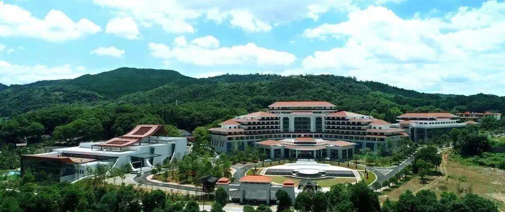 灰汤温泉_温泉灰汤温泉哪个最正宗_灰汤温泉私汤